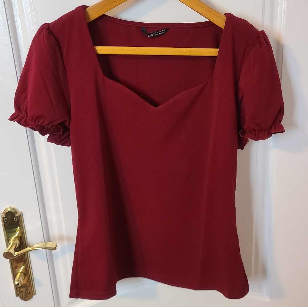 SHEIN Red Short Sleeve Blouse with Sweetheart Neckline Size XL